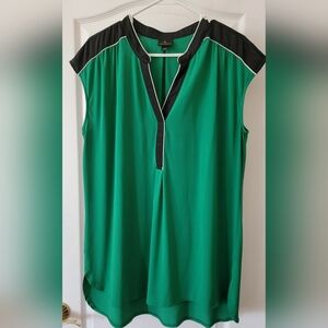 Women's Sleveless Top